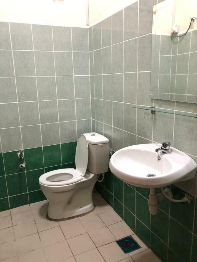 Magnolia 1 Homestay Kampung Kuala Besut Bagian luar foto