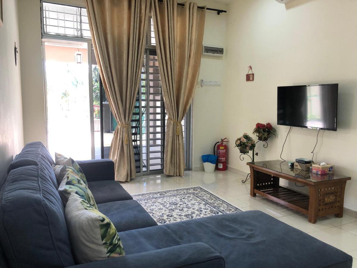 Magnolia 1 Homestay Kampung Kuala Besut Bagian luar foto